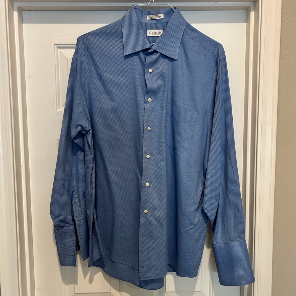 Van Heusen Blue Men's Dress Shirt